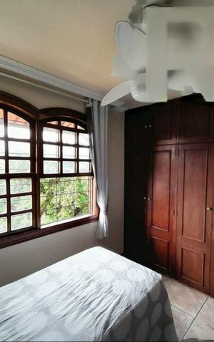 Casa à venda com 407m², 3 quartos e 3 vagas