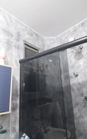 Casa para alugar com 233m², 2 quartos e 4 vagasBanheiro 1