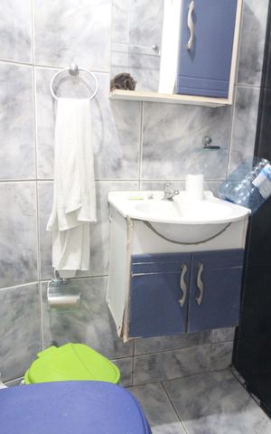 Casa para alugar com 233m², 2 quartos e 4 vagasBanheiro 1