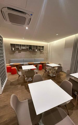 Apartamento à venda com 76m², 3 quartos e 1 vaga Apartamento à venda com 76m², 3 quartos e 1 vagaÁrea externa