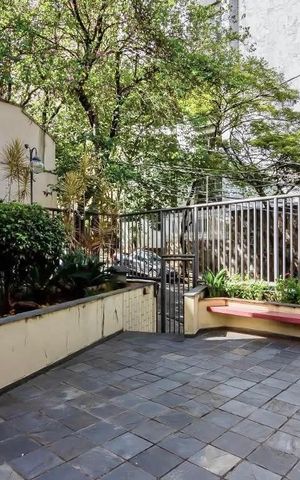 Apartamento para alugar com 141m², 4 quartos e 2 vagas Apartamento para alugar com 141m², 4 quartos e 2 vagasÁrea comum