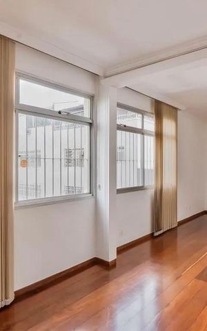 Apartamento para alugar com 141m², 4 quartos e 2 vagas Apartamento para alugar com 141m², 4 quartos e 2 vagasSala