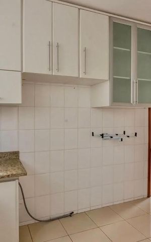 Apartamento para alugar com 141m², 4 quartos e 2 vagas Apartamento para alugar com 141m², 4 quartos e 2 vagasCozinha e Área de Serviço