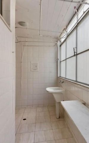 Apartamento para alugar com 141m², 4 quartos e 2 vagas Apartamento para alugar com 141m², 4 quartos e 2 vagasCozinha e Área de Serviço