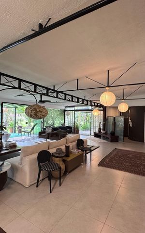 Casa para alugar com 10000m², 3 quartos e 4 vagas Casa para alugar com 10000m², 3 quartos e 4 vagasSala