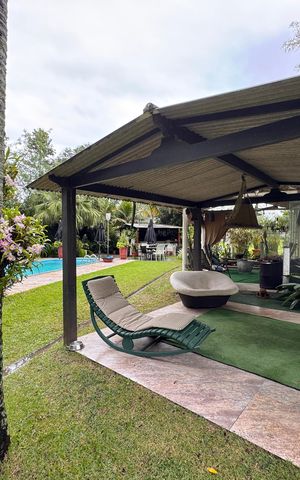 Casa para alugar com 10000m², 3 quartos e 4 vagas Casa para alugar com 10000m², 3 quartos e 4 vagasÁrea externa