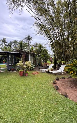Casa para alugar com 10000m², 3 quartos e 4 vagas Casa para alugar com 10000m², 3 quartos e 4 vagasÁrea externa