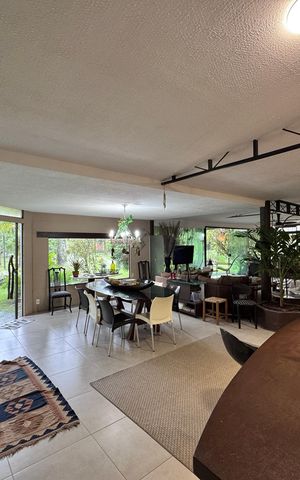 Casa para alugar com 10000m², 3 quartos e 4 vagas Casa para alugar com 10000m², 3 quartos e 4 vagasSala