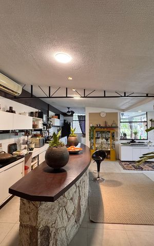 Casa para alugar com 10000m², 3 quartos e 4 vagas Casa para alugar com 10000m², 3 quartos e 4 vagasCozinha
