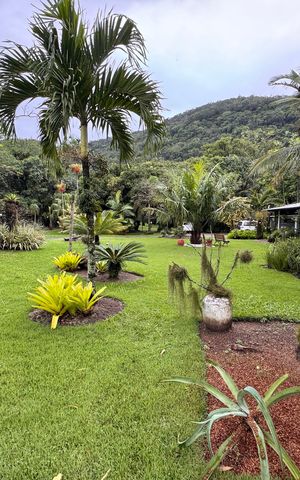 Casa para alugar com 10000m², 3 quartos e 4 vagas Casa para alugar com 10000m², 3 quartos e 4 vagasÁrea externa