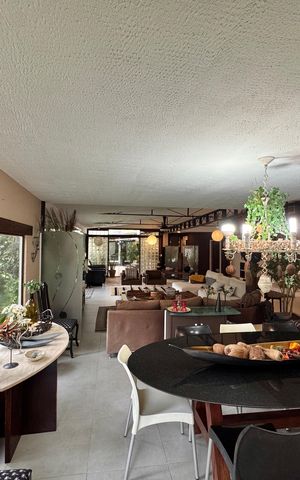 Casa para alugar com 10000m², 3 quartos e 4 vagas Casa para alugar com 10000m², 3 quartos e 4 vagasSala