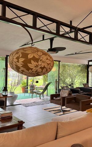 Casa para alugar com 10000m², 3 quartos e 4 vagas Casa para alugar com 10000m², 3 quartos e 4 vagasSala