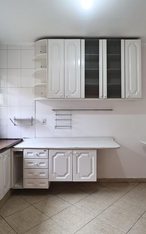 Casa para alugar com 190m², 4 quartos e 3 vagas Casa para alugar com 190m², 4 quartos e 3 vagasCozinha