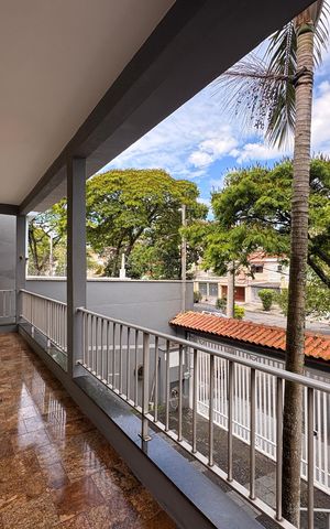 Casa para alugar com 190m², 4 quartos e 3 vagas Casa para alugar com 190m², 4 quartos e 3 vagasVaranda