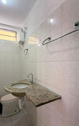 Casa para alugar com 190m², 4 quartos e 3 vagas Casa para alugar com 190m², 4 quartos e 3 vagasBanheiro da edícula