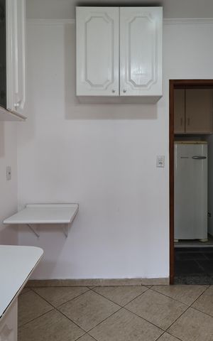 Casa para alugar com 190m², 4 quartos e 3 vagas Casa para alugar com 190m², 4 quartos e 3 vagasCozinha