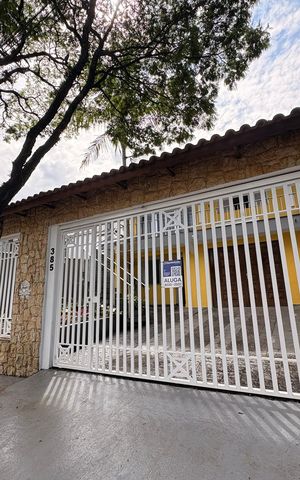 Casa para alugar com 190m², 4 quartos e 3 vagas Casa para alugar com 190m², 4 quartos e 3 vagasFachada + plaquinha FRAY-592