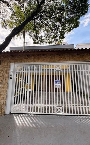 Casa para alugar com 190m², 4 quartos e 3 vagas Casa para alugar com 190m², 4 quartos e 3 vagasFachada + plaquinha FRAY-592