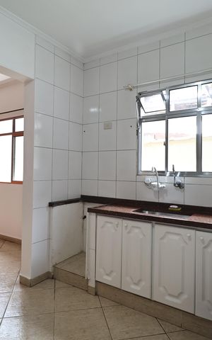 Casa para alugar com 190m², 4 quartos e 3 vagas Casa para alugar com 190m², 4 quartos e 3 vagasCozinha