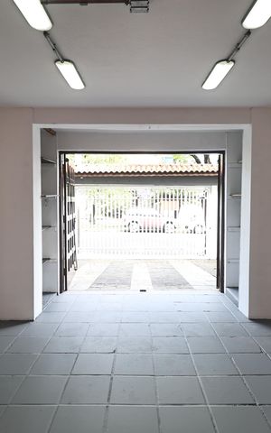 Casa para alugar com 190m², 4 quartos e 3 vagas Casa para alugar com 190m², 4 quartos e 3 vagasGaragem