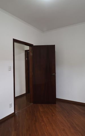 Casa para alugar com 190m², 4 quartos e 3 vagas Casa para alugar com 190m², 4 quartos e 3 vagasSuite