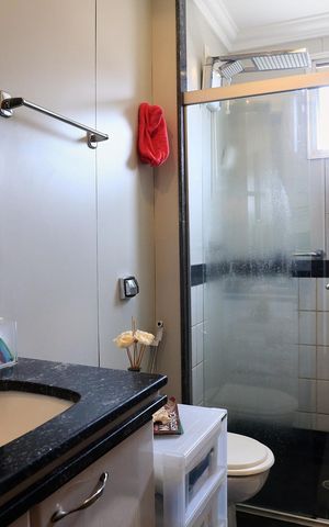 Apartamento para alugar com 110m², 3 quartos e 2 vagas Apartamento para alugar com 110m², 3 quartos e 2 vagasBanheiro da Suíte