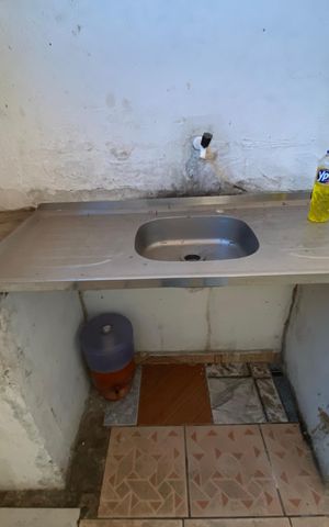 Casa para alugar com 180m², 2 quartos e sem vaga