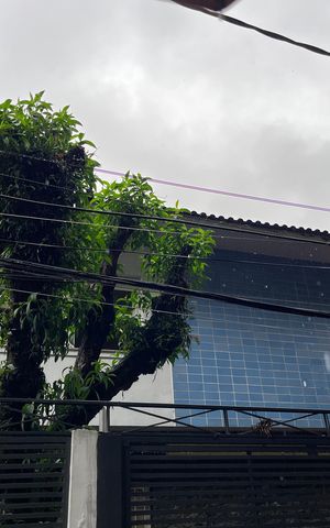 Casa para alugar com 160m², 3 quartos e 5 vagas Casa para alugar com 160m², 3 quartos e 5 vagasFachada