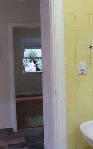 Casa para alugar com 160m², 3 quartos e 5 vagasBanheiro 2