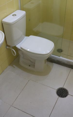 Casa para alugar com 160m², 3 quartos e 5 vagasBanheiro 2