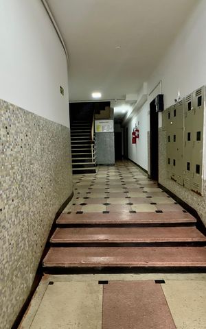 Apartamento à venda com 161m², 3 quartos e 1 vaga Apartamento à venda com 161m², 3 quartos e 1 vagaHall