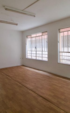Apartamento à venda com 161m², 3 quartos e 1 vaga Apartamento à venda com 161m², 3 quartos e 1 vagaSala