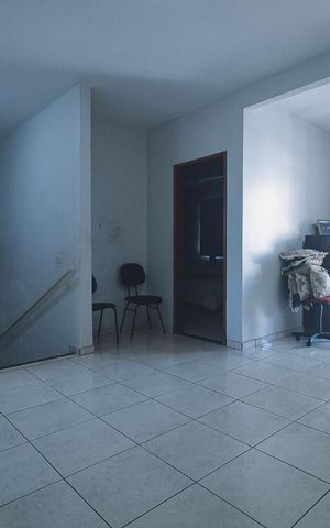 Casa à venda com 300m², 3 quartos e 4 vagas Casa à venda com 300m², 3 quartos e 4 vagasSala de TV