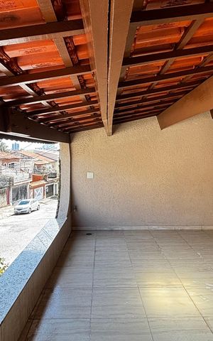 Casa à venda com 272m², 3 quartos e 2 vagas Casa à venda com 272m², 3 quartos e 2 vagasSuite Varanda