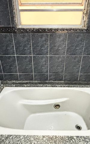Casa à venda com 272m², 3 quartos e 2 vagas Casa à venda com 272m², 3 quartos e 2 vagasBanheiro
