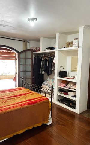 Casa à venda com 272m², 3 quartos e 2 vagas Casa à venda com 272m², 3 quartos e 2 vagasSuite