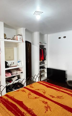 Casa à venda com 272m², 3 quartos e 2 vagas Casa à venda com 272m², 3 quartos e 2 vagasSuite