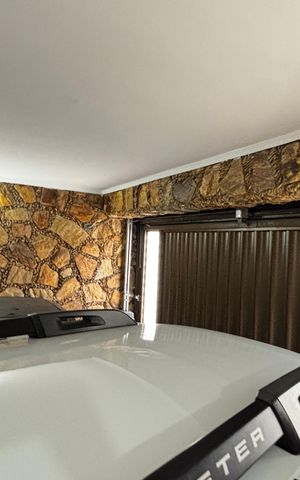 Casa à venda com 272m², 3 quartos e 2 vagas Casa à venda com 272m², 3 quartos e 2 vagasGaragem