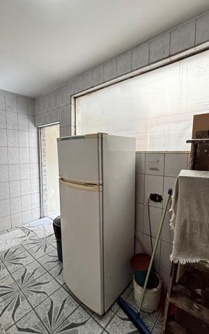 Casa à venda com 272m², 3 quartos e 2 vagas Casa à venda com 272m², 3 quartos e 2 vagasÁrea de Serviço