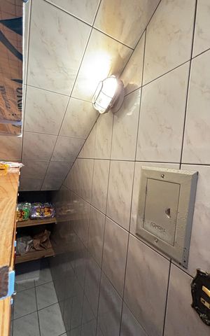 Casa à venda com 272m², 3 quartos e 2 vagas Casa à venda com 272m², 3 quartos e 2 vagasDespensa