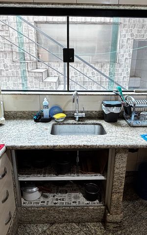 Casa à venda com 272m², 3 quartos e 2 vagas Casa à venda com 272m², 3 quartos e 2 vagasCozinha