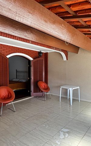 Casa à venda com 272m², 3 quartos e 2 vagas Casa à venda com 272m², 3 quartos e 2 vagasSuite Varanda
