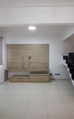Casa de condomínio para alugar com 125m², 4 quartos e 2 vagas Casa de condomínio para alugar com 125m², 4 quartos e 2 vagasSala