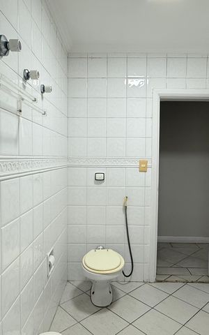 Apartamento para alugar com 150m², 3 quartos e 2 vagas Apartamento para alugar com 150m², 3 quartos e 2 vagasBanheiro Social