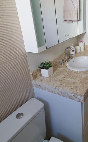 Apartamento à venda com 80m², 2 quartos e 2 vagas Apartamento à venda com 80m², 2 quartos e 2 vagasBanheiro Suíte