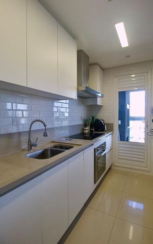 Apartamento à venda com 80m², 2 quartos e 2 vagas Apartamento à venda com 80m², 2 quartos e 2 vagasCozinha