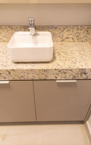 Studio para alugar com 30m², 1 quarto e sem vaga Studio para alugar com 30m², 1 quarto e sem vagaBanheiro Social