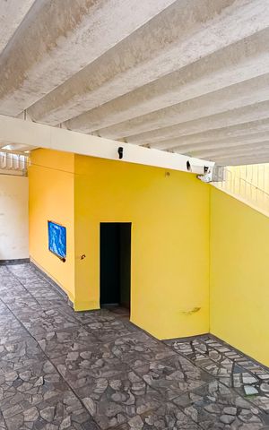 Casa à venda com 126m², 2 quartos e 2 vagas Casa à venda com 126m², 2 quartos e 2 vagasCasa 1