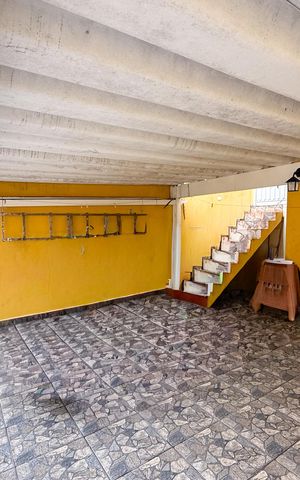 Casa à venda com 126m², 2 quartos e 2 vagas Casa à venda com 126m², 2 quartos e 2 vagasCasa 1