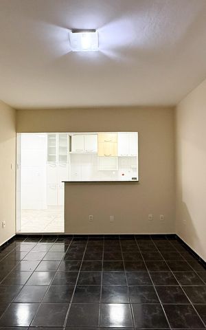 Casa à venda com 126m², 2 quartos e 2 vagas Casa à venda com 126m², 2 quartos e 2 vagasCasa 1